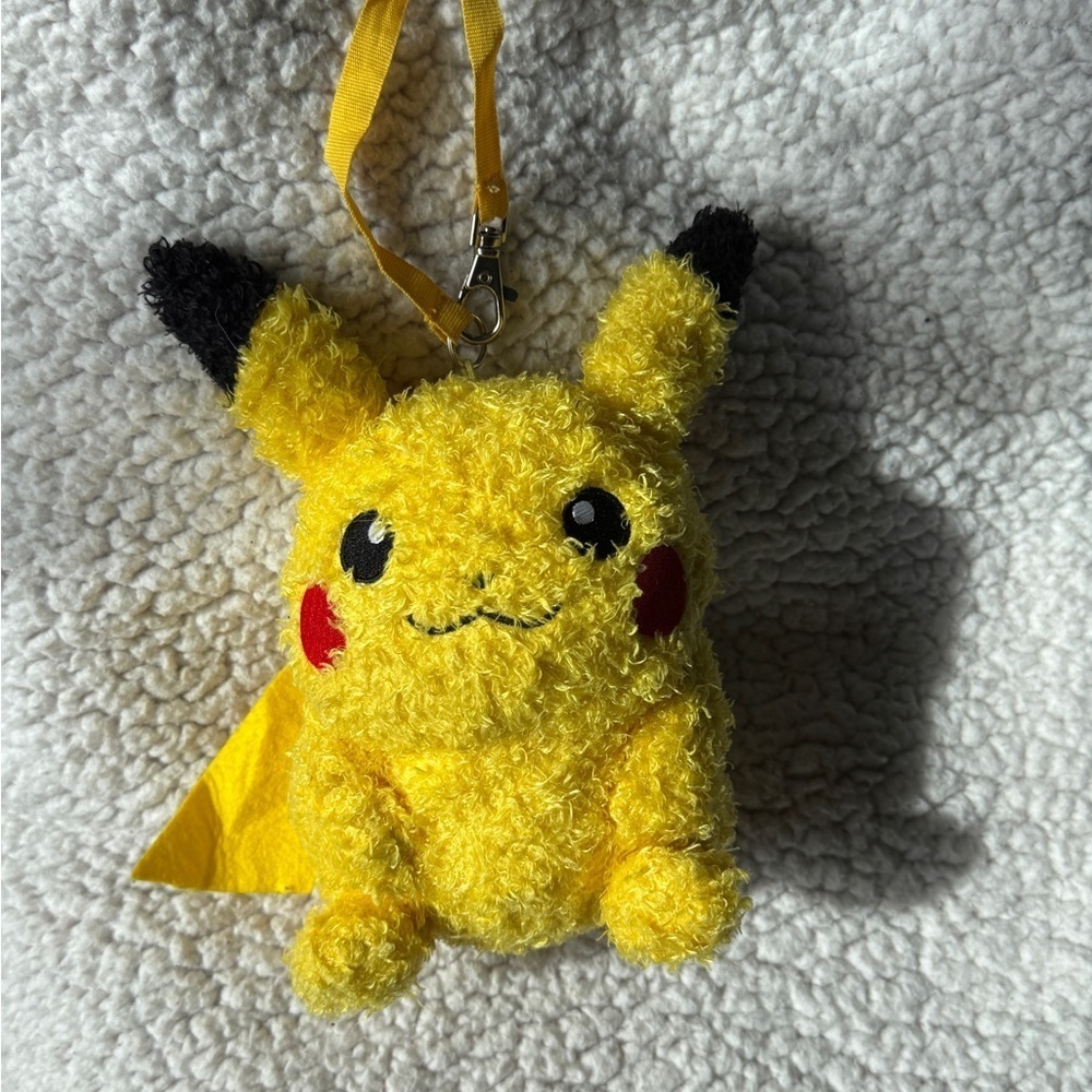 Sekiguchi Pokemon Pikachu Fluffy stuffed Yellow Pikachu Plush Keychain - Picture 4 of 9